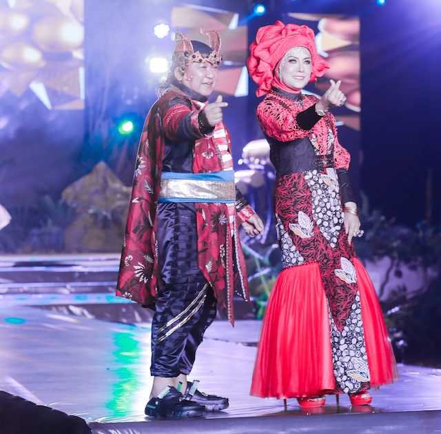 Bupati Hendy Siswanto di Malam Penutupan Grand Carnival Jember Fashion Carnaval 2021